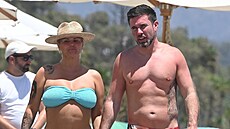 Kerry Katona a Ryan Mahoney ve panlsku (22. ervence 2024)