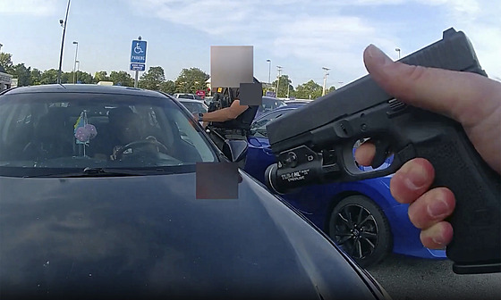 Policista míí na TaKiyu Youngovou chvíli pedtím, ne ji zastelil pes elní...