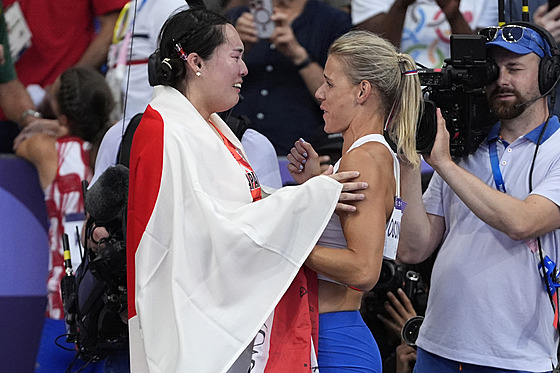 Bronzová Nikola Ogrodníková a zlatá Haruka Kitaguiová.