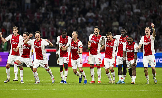 Fotbalisté Ajaxu Amsterdam rozhodli o postupu pes Panathinaikos a v 17. sérii...