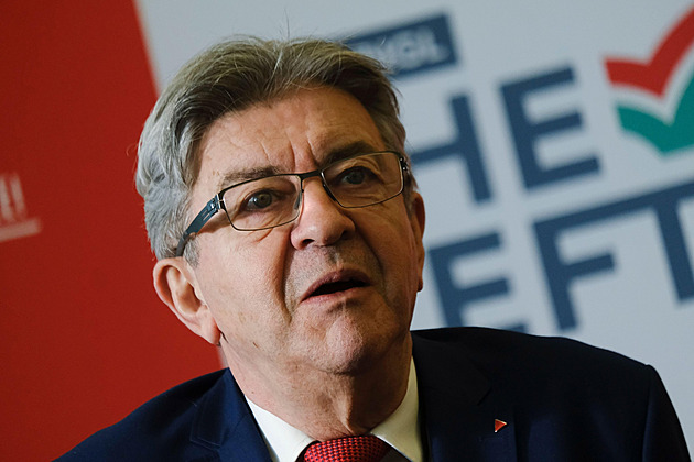 Krajní levice ve Francii se bouří. Mélenchon volá po Macronovu svržení