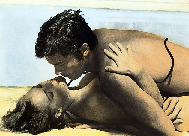 Gepardi odcházejí, zbývají šakálkové... Alain Delon byl pro tenhle svět příliš opravdový