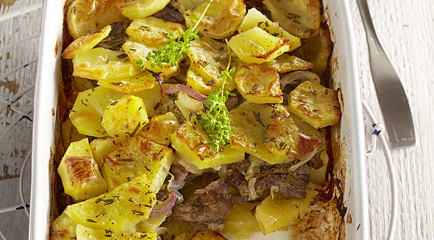 Nechce se vám vařit? U zapečených jídel nemusíte stát, stačí je hodit do trouby