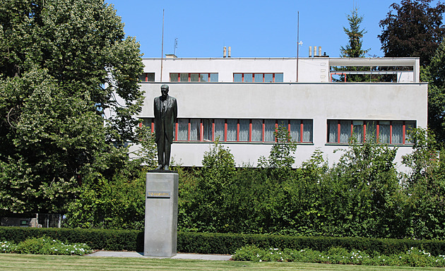 Vilu v centru Humpolce si od architekta Josefa Goára nechal ve 30. letech...