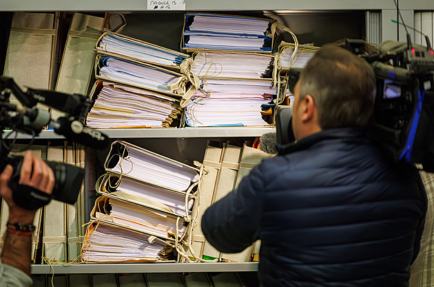 Jejich šifrované zprávy využivali narcos, teď jde 30 lidí z firmy před soud