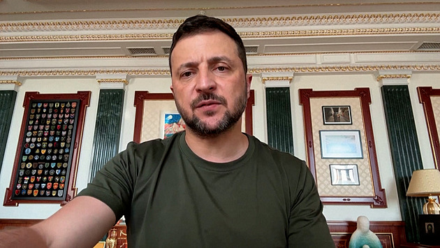 Zelenskyj pod palbou kritiky. Ukrajinci kvůli invazi do Kurska ztrácí půdu na Doněcku, Rusové tam rychle postupují
