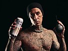 Bubeník skupiny Blink-182 Travis Barker uvedl na trh vlastní sb�ratelskou...
