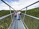 Oblbenm mstem pro selfie na Doln Morav je visut most Sky Bridge 721,...