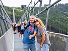 Oblbenm mstem pro selfie na Doln Morav je visut most Sky Bridge 721,...