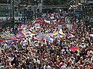 Prahou prochz duhov prvod Prague Pride. (10. srpna 2024)