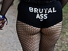 Vstedn outfit je pro nvtvnky festivalu Brutal Assault tm povinnost....