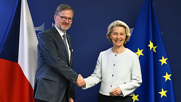 �esk� premi�r Petr Fiala (ODS) jednal v Bruselu s p�edsedkyn� Evropsk� komise Ursulou von der Leyenovou, kter� hled� �leny sv�ho nov�ho t�mu. (19. srpna 2024)
