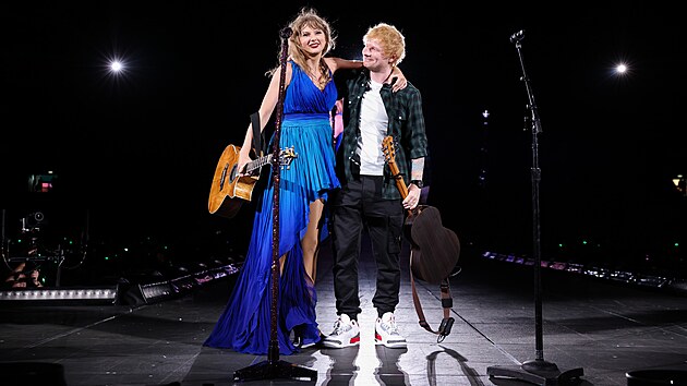 V Londýně vystoupila americká zpěvačka Taylor Swift. Přidal se k ní na tři písně anglický písničkář Ed Sheeran. (15. srpna 2024)