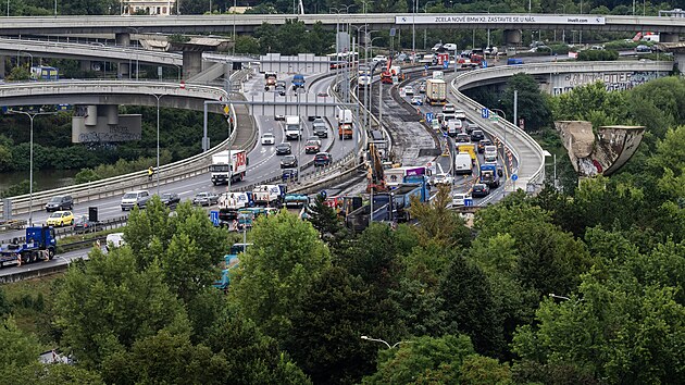 Zaala posledn st rekonstrukce Barrandovskho mostu. (19. srpna 2024)