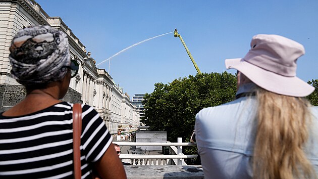 V centru Londna ho neoklasicistn palc Somerset House. Na mst zasahuje piblin 125 hasi.(17. srpna 2024)