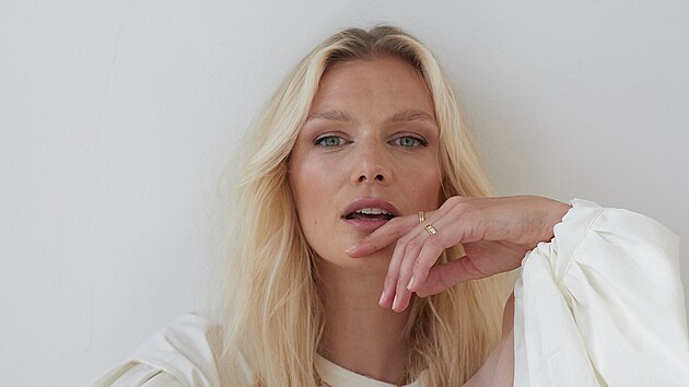 Zuzana Nov�kov� Str�sk�