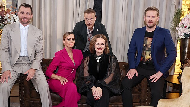 Leo Maree, Jasmina Alagi, Jaro Slvik, Marta Jandov a Jakub Pracha v poadu esko Slovensko m talent