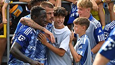 Jan Kliment (druhý zprava) ze Sigmy Olomouc slaví trefu proti Mladé Boleslavi.