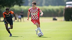 Ladislav Krej�í v barvách Girony v p�ípravném utkání proti Montpellieru.