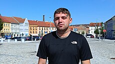 Raper a bývalý fotbalista Adam Rohony vydal spar�anskou hymnu Letná a jeho...