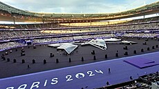 Atletický stadion Stade de France je pipravený na závrený ceremoniál.