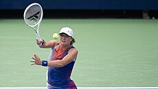 Iga wiateková v utkání s Arynou Sabalenkovou na turnaji v Cincinnati