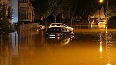 Silné bou�ky zaplavily ulice a stojící auta. (13. srpna 2024)