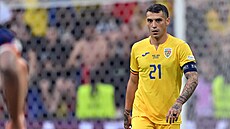 Rumunský fotbalista Nicolae Stanciu b�hem zápasu proti Nizozemsku.