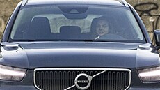 Petra Vajdová ve svém voze Volvo (2022)
