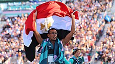 Egyp�an Ahmad Ald�andí se raduje z vít�zství v olympijské sout�i moderních...