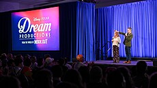 Víkendová oslava Disneyho sv�ta D23 v kalifornském Anaheimu pokra�uje.