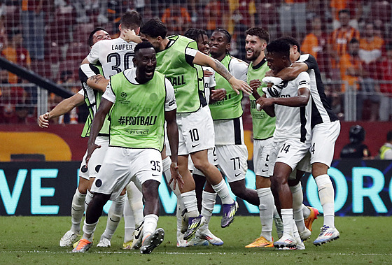 Fotbalisté Bernu kepí, vyhráli i na hiti Galatasaraye a jsou v Lize mistr.