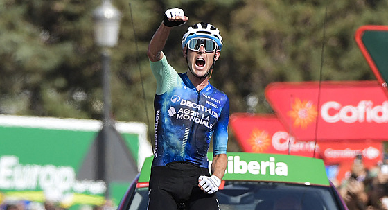 Ben O�Connor vít�zí v �esté etap� Vuelty.