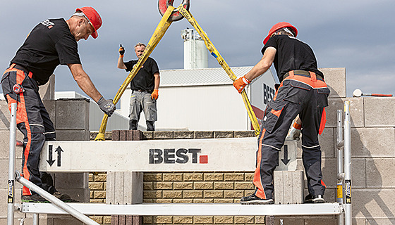 Hrubou stavbu usnadní BEST Univerzální nosné p�eklady