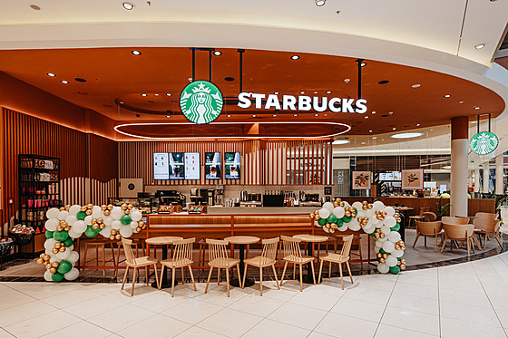 Starbucks v nákupním centru Europark trboholy. (30. srpna 2024)
