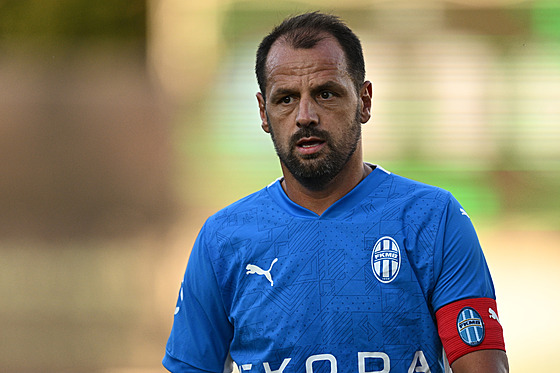 Kapitán Mladé Boleslavi Marek Matjovský bhem utkání proti Paksi.