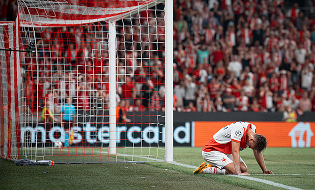 Slavia - Lille 2:1, dvě břevna, málem prodloužení. Ale Ligu mistrů slaví hosté