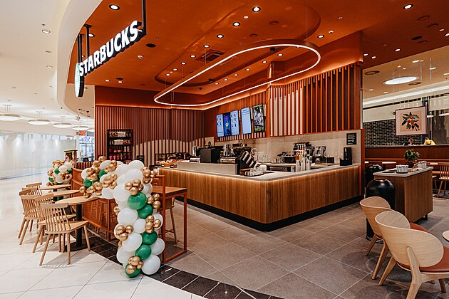 Starbucks otevr poboku v nkupnm centru EUROPARK trboholy.