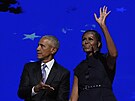 Bývalý prezident Barack Obama s man�elkou Michelle Obamovou b�hem Národního...