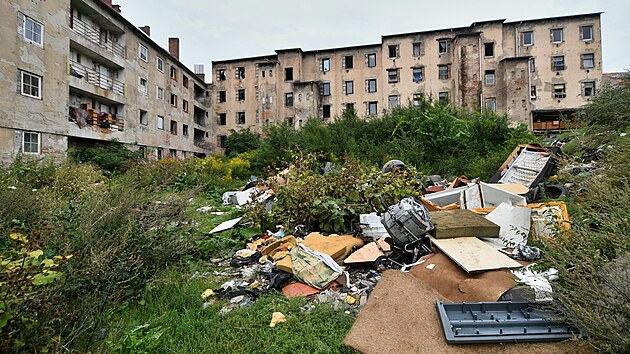 tvr Pedlice v st nad Labem. Problmov dm v ulici Sklsk. (19. srpna 2024)