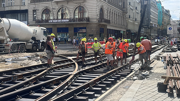 Opravy a stavba tramvajov trati na Vclavskm nmst (21. srpna 2024)