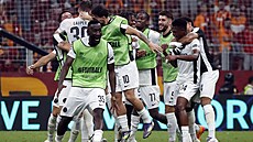 Fotbalisté Bernu kepí, vyhráli i na hiti Galatasaraye a jsou v Lize mistr.