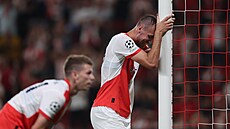 TSN VEDLE. Slávistický útoník Tomá Chorý poté, co nepromnil velkou anci...