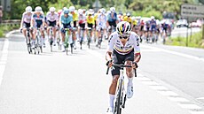 Kolumbijský cyklista Jhonatan Narváez (Ineos) útoí v jedenácté etap Vuelty.