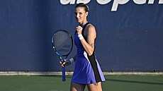 Karolína Plí�ková se hecuje v prvním kole US Open.
