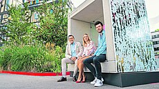 Víde�ská lavi�ka-ledni�ka vypadá jako ob�í krychle, do které se m��ete posadit.