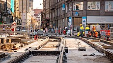 Pi rekonstrukci tramvajové trat na Václavském námstí odhalili dlníci staré...