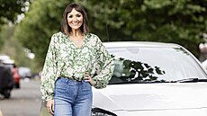 Martine McCutcheonová v reklamní kampani Keep Calm and Drive On (2023)