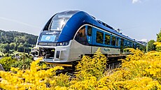 Královéhradecký kraj a eské dráhy pedstavily na tratích mezi Trutnovem a...