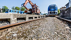 Motorový vlak RegioFox na nádraí v Trutnov